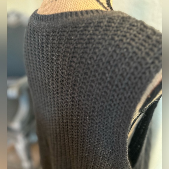 POL Slate Grey Open Knit Scoop Neck Sleeveless Hi-Lo  Sweater Size Large - Picture 11 of 14